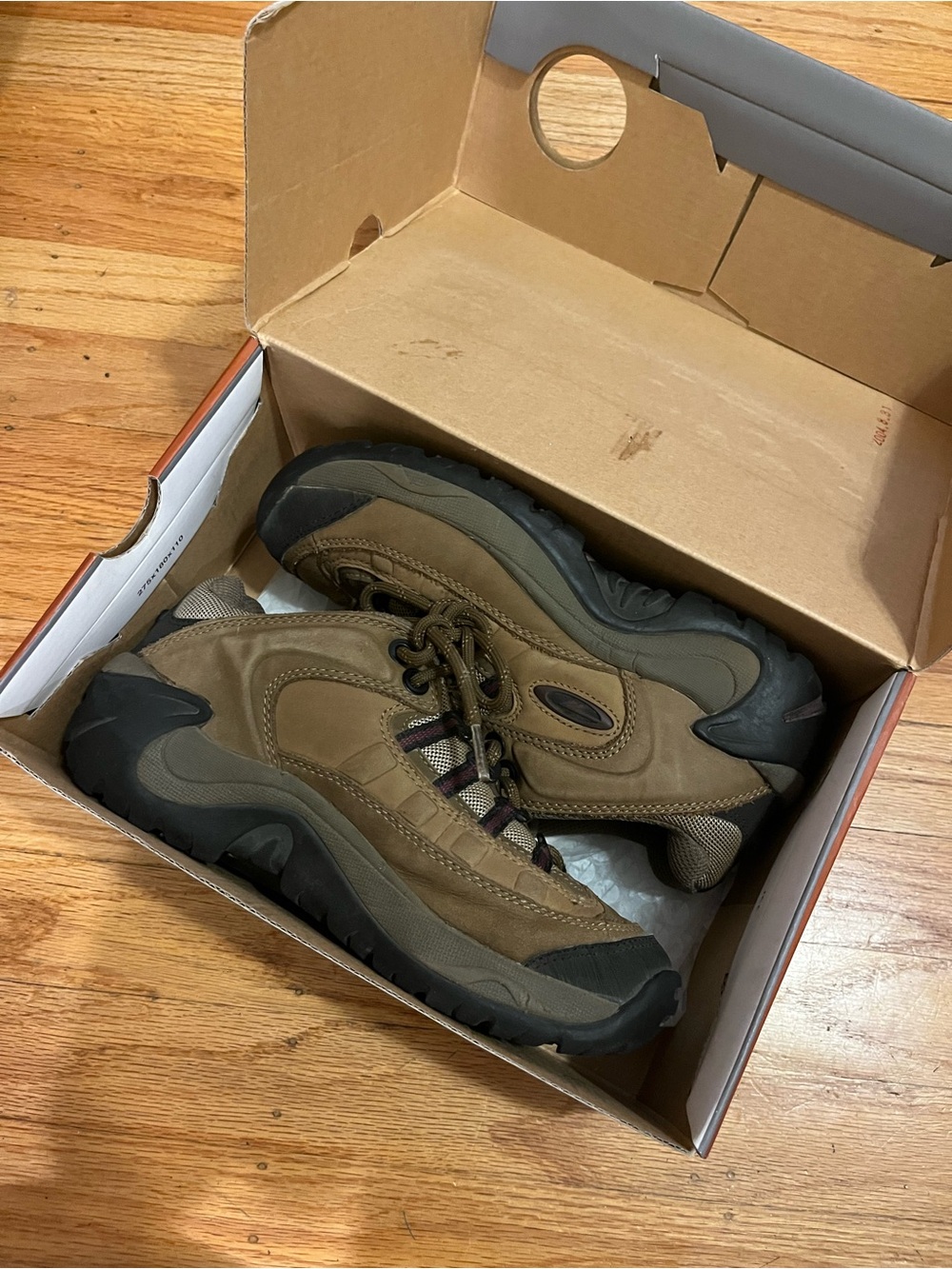 Hi-Tec Low Profile Hiking Boots Women’s 7